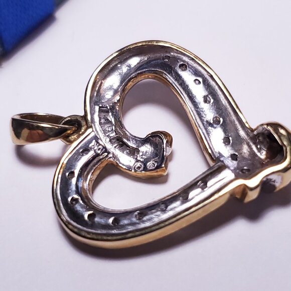 Estate .25ctw Natural Rd/Bag Diamond Polished 10Kt YG Open Folds Heart Pend22718 - Picture 5 of 6